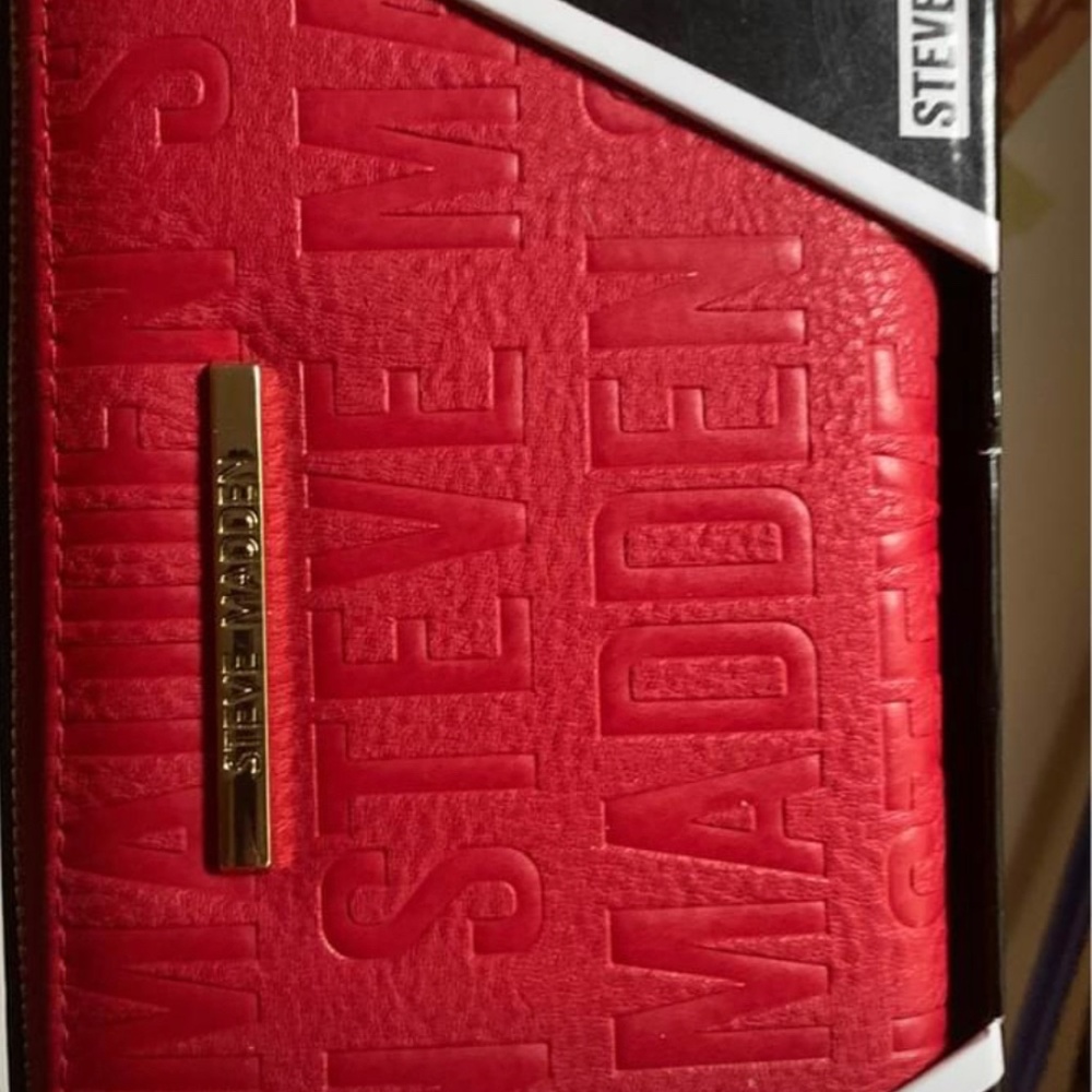 Steve Madden wallet